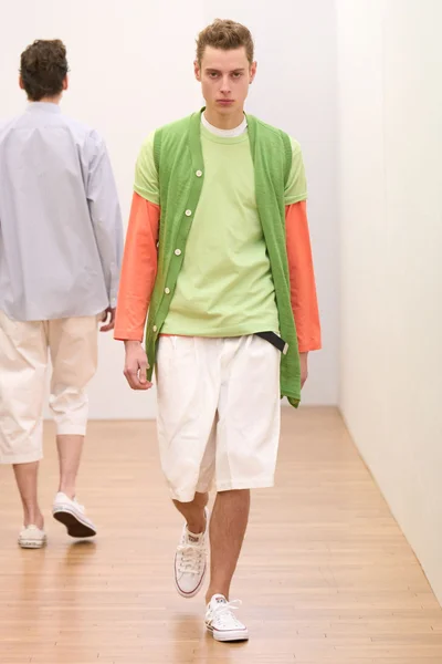 Look 17